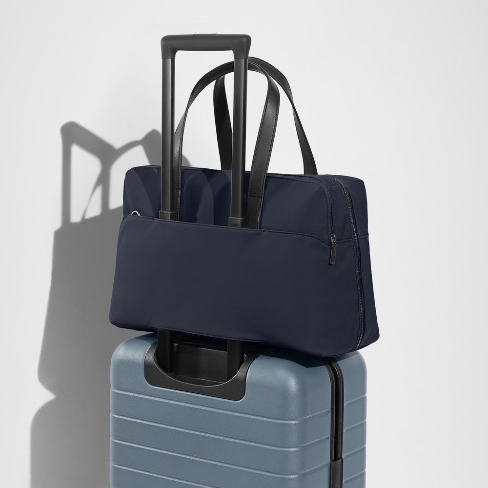 Away Luggage’s Everywhere Bag in Navy, gently used